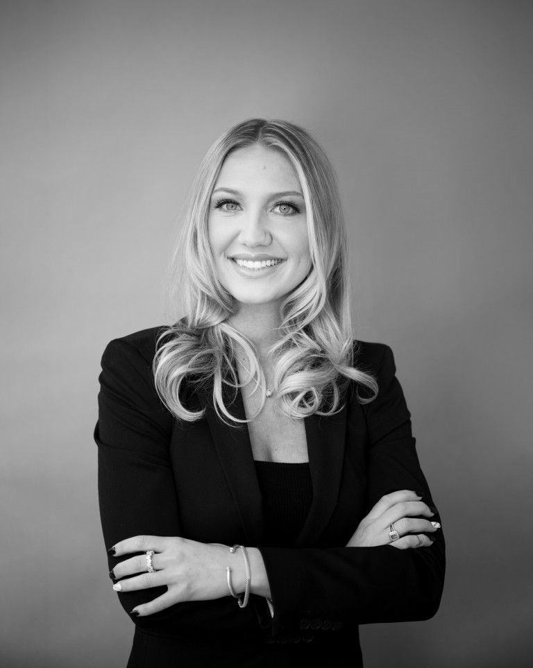 Maria Maka – Prominent Properties Sotheby's International Realty